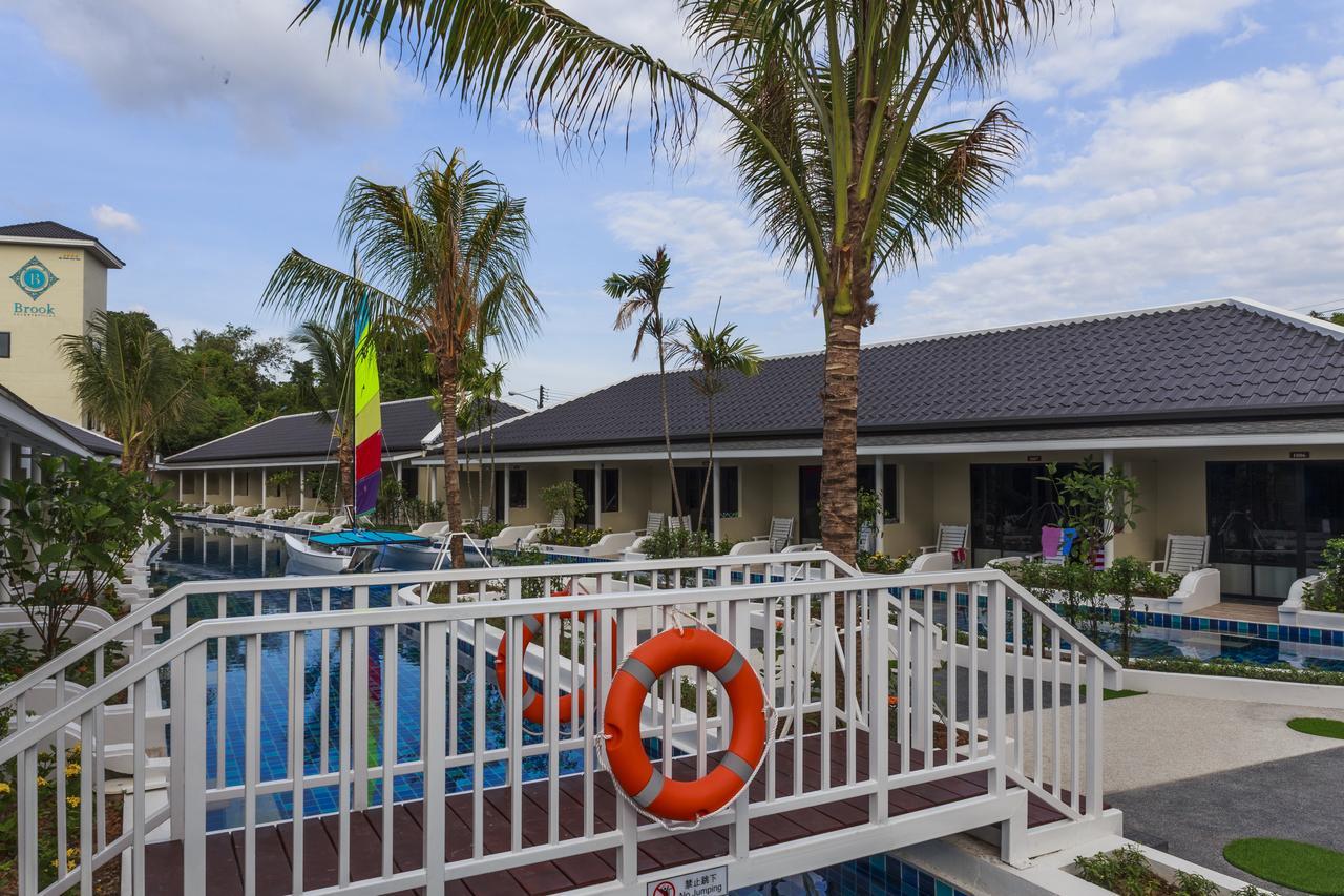 Tuana Hotels Brook Pool Access Chalong Exterior photo