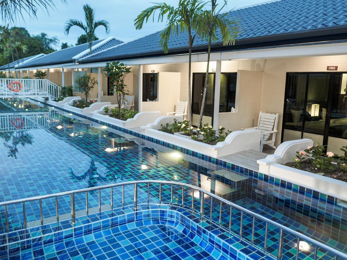 Tuana Hotels Brook Pool Access Chalong Exterior photo