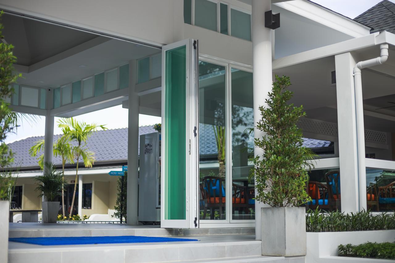 Tuana Hotels Brook Pool Access Chalong Exterior photo